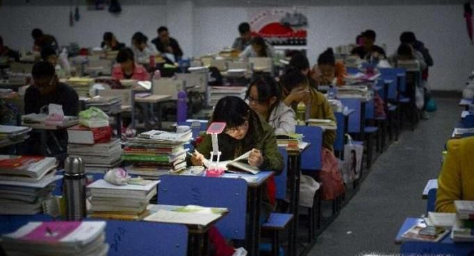 考研成绩出来后，怎么判断自己能否进入复试？
