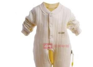 刚出生的婴儿穿什么衣服好?