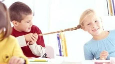 学生上课捣乱，不认真听讲怎么办？