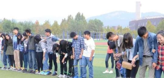 大学里面大学生怎么组织活动