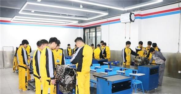 怎样选择修车培训学校