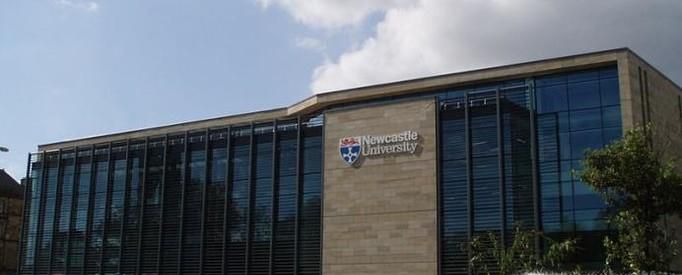 纽卡斯尔大学申请截止日期是多少？