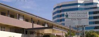 中央昆士兰大学申请截止日期是多少？