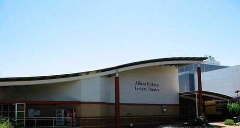 南昆士兰大学最近录取分数线及注意事项
