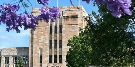 昆士兰大学商学院法学院要求难不难
