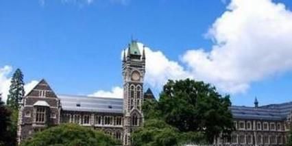 奥克兰大学本科学制是几年？