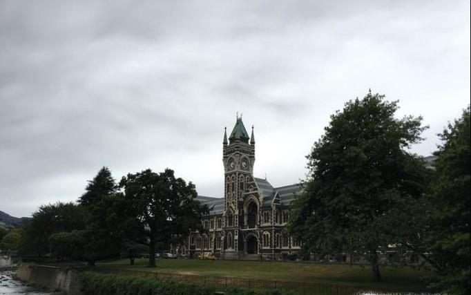 奥塔哥大学预科学费是多少