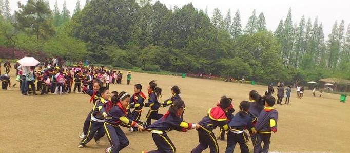 适合小学二年级的体育游戏有哪些？