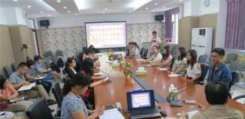 关于大学顶岗实习的选择。