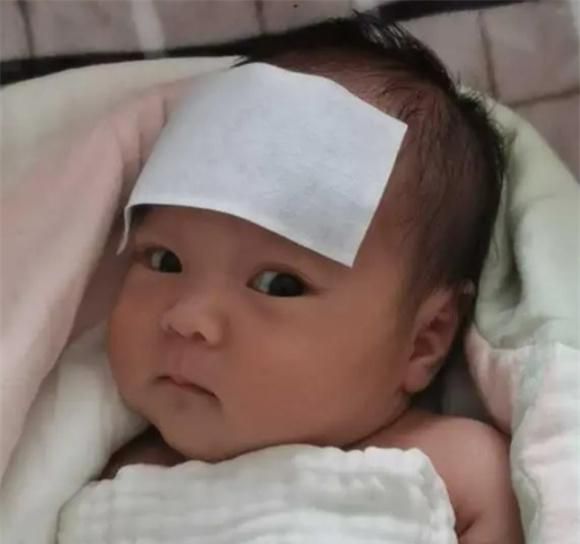 这一习惯影响睡眠，经常这样睡，影响大脑发育