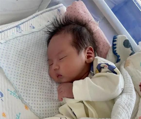 遇到这2种情况，不要继续拍嗝，妈妈别不当回事