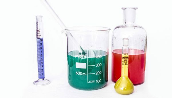 三价铁离子和硫化氢反应的离子方程式 三价铁离子和硫化氢反应的离子方程式是什么