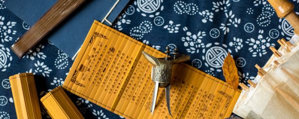 人不可有傲气但不可无傲骨的意思 人不可有傲气但不可无傲骨的意思是什么