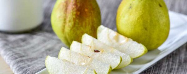 故乡的鸭梨是按照什么生长过程写的 故乡的鸭梨的三个生长过程