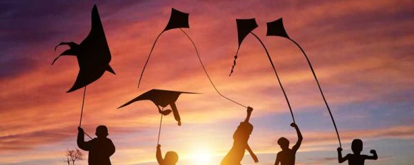 上面一个四下面一个革和马是什么字 上面一个四下面一个革和马是什么字怎么读