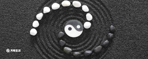 君子豹变 其文蔚也意思 君子豹变,其文蔚也出自哪里