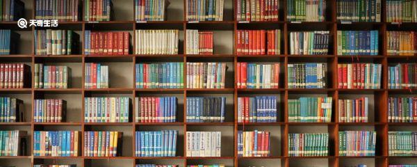 正襟危坐造句 正襟危坐如何造句