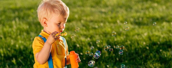 颤巍巍光影零乱的意思 颤巍巍光影零乱出自哪里