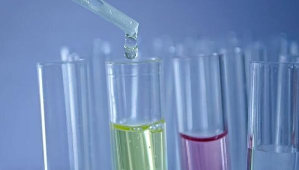 苯和浓硝酸反应的化学方程式 苯和浓硝酸反应的化学方程式怎么写