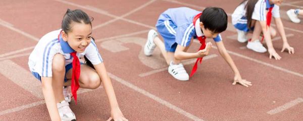 用5一6个动词写一段话	 用5一6个动词写一段话动物