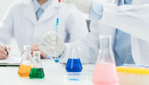 油脂在酸性和碱性条件下水解产物，油脂在酸性和碱性条件下水解产物是什么
