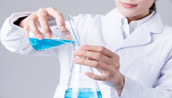 二氧化碳和氢氧化钠溶液反应方程式 二氧化碳和氢氧化钠溶液反应的方程式是什么