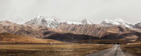 基础不牢 地动山摇的意思 基础不牢地动山摇这是指什么