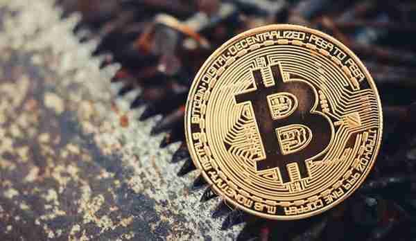 比特币爆仓现象解析：价格波动下的强制平仓