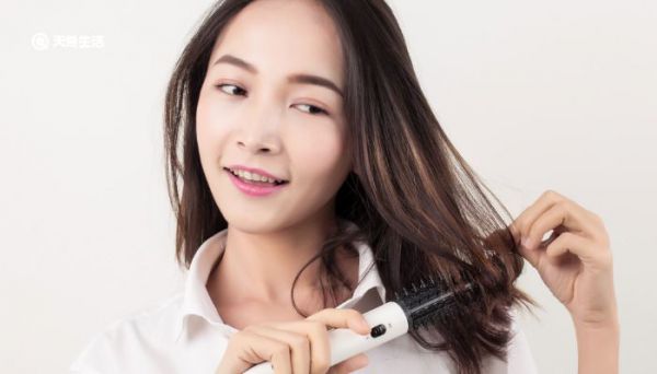 卷发棒怎么用 小型卷发棒怎么用