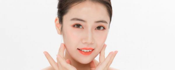 清洁膏的正确使用方法  清洁膏的怎么用