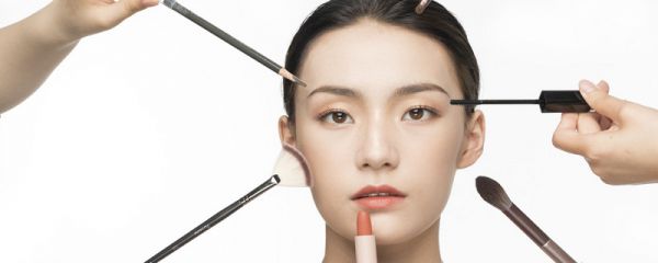 常见上妆工具有哪些 上妆用什么工具