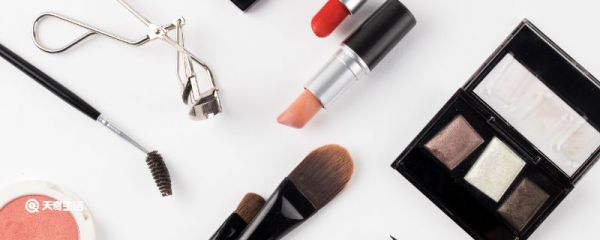 正确的化妆品使用步骤 化妆品的正确顺序是怎么用