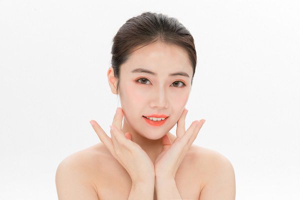 黄芪霜擦脸发黄为什么 黄芪霜怎么用