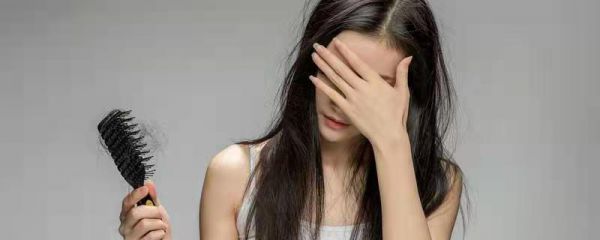 头发怎么吹出蓬松感 头发怎样吹出蓬松感