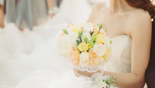 婚纱是男方买还是女方买 结婚婚纱是男方买还是女方买