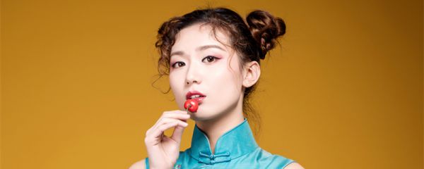 两个丸子头怎么扎 丸子头适合什么脸型