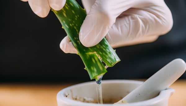 芦荟胶面膜需要洗掉吗 芦荟胶的作用