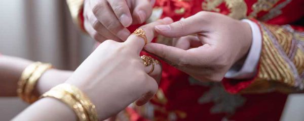 金六福和周六福的区别	 金六福和周六福有什么区别