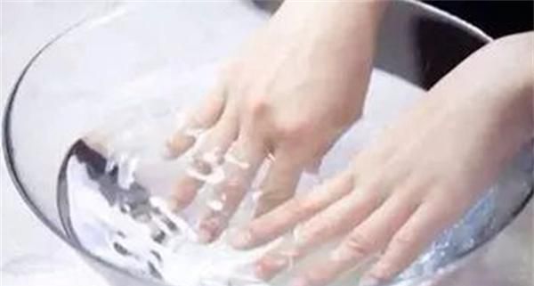 怎么让手指变细变长白