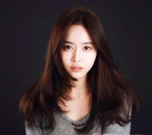 女生好看的中长发型