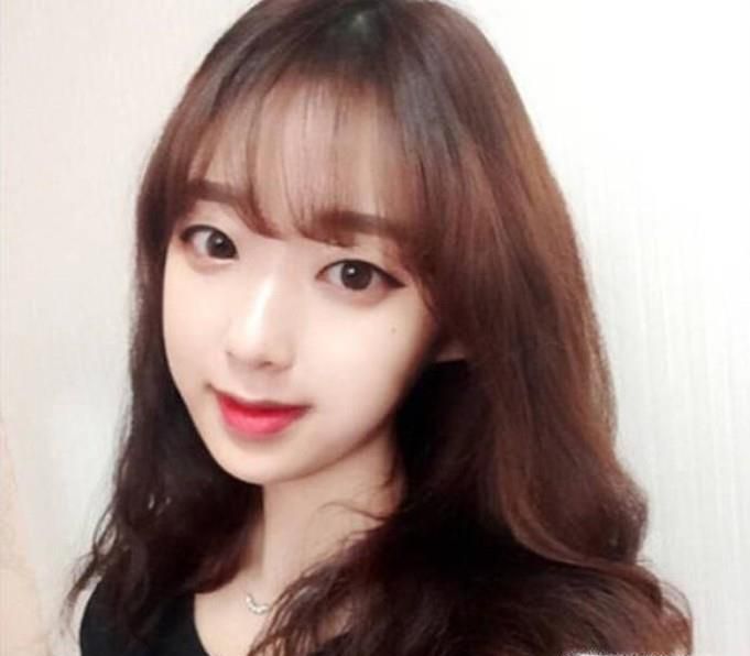 长脸女生适合什么发型呢？ 这些发型百搭还修颜