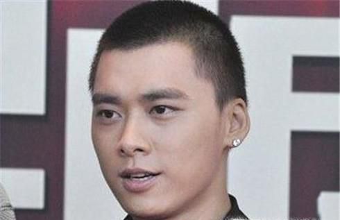 男生夏季短发发型