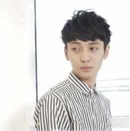 脸胖的男生适合什么发型