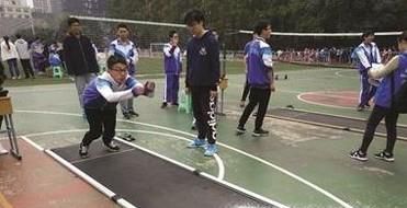 立定跳远穿什么鞋最好