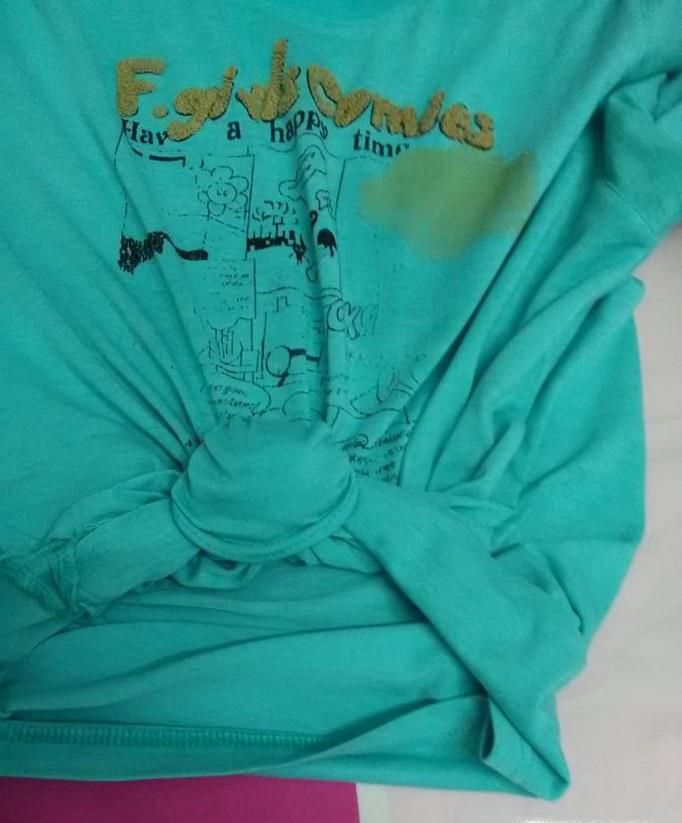 衣服怎么打结？