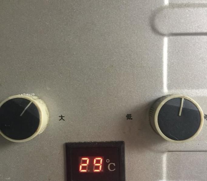 怎样正确清洗丝质衣服？