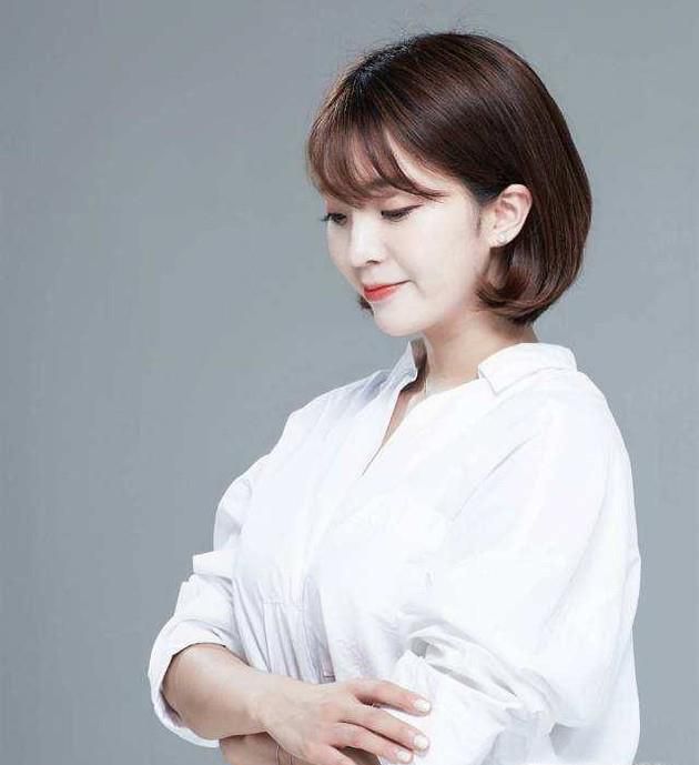 适合短发妞的8种穿搭，冬天也可以很甜