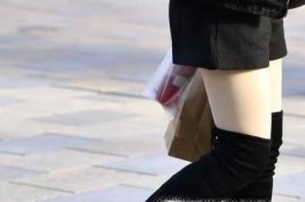 过膝靴如何搭配