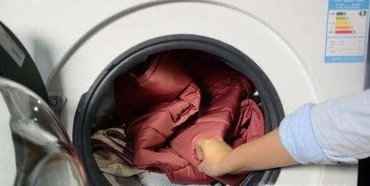 羽绒服能用机洗吗