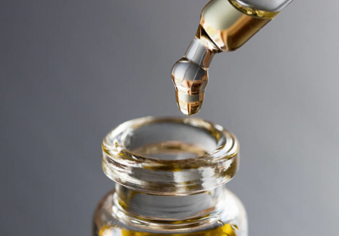 涂抹精华液需要注意什么 使用精华注意事项